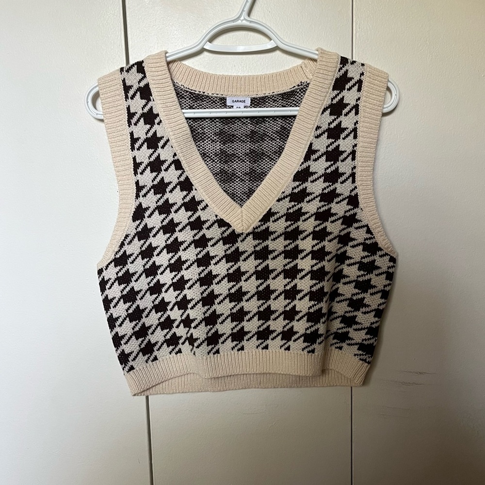 Garage Houndstooth Sweater Vest